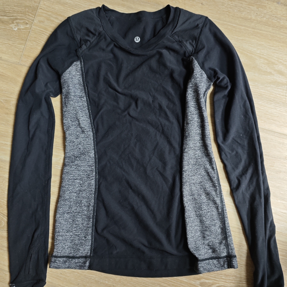 lululemon athletica Women's Long Sleeve Black & Heather Gray Athletic Top